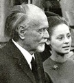 Kodály Zoltán és felesége a Zeneakadémián.JPG